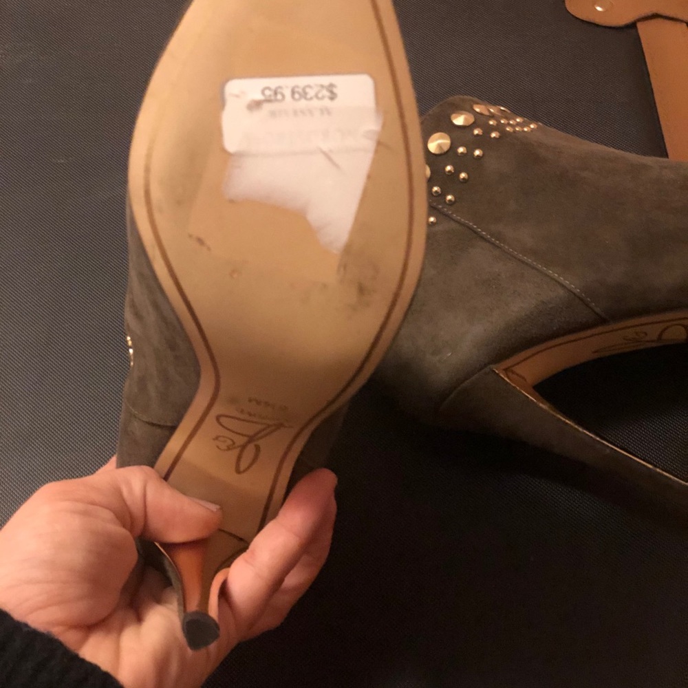 Joan & David Taupe Alastair Suede Stiletto booties - Picture 4 of 5
